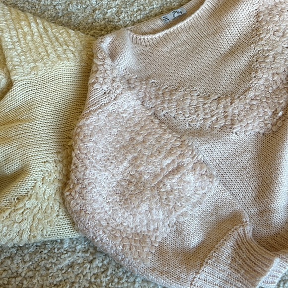 Soft pink winter pull over with intricate knitted detail. - Picture 6 of 7